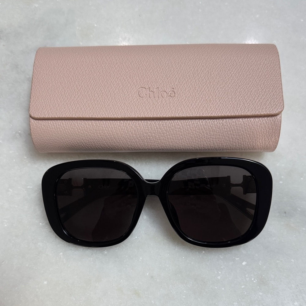 Chloe Glossy Black Oversized Square Sunglasses with Blush Pink Case